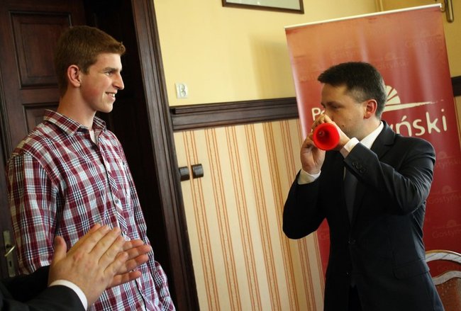 Nagrody dla młodych sportowców - zdjęcia