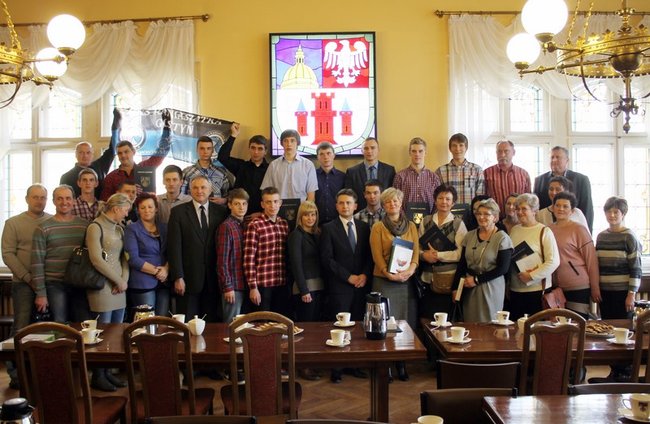 Nagrody dla młodych sportowców - zdjęcia