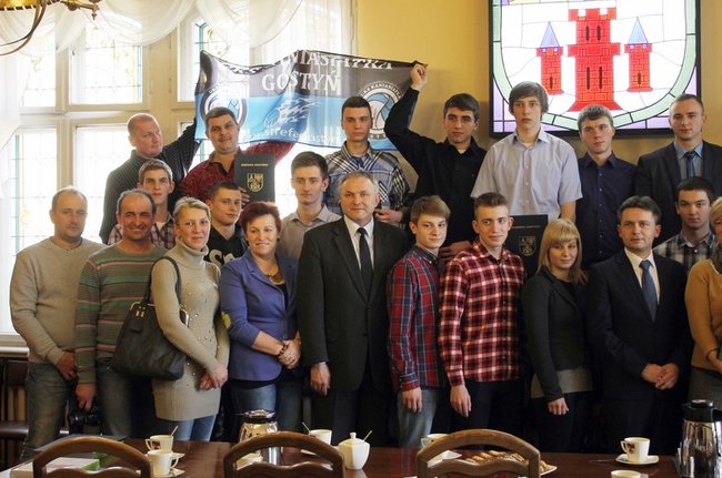 Nagrody dla młodych sportowców - zdjęcia