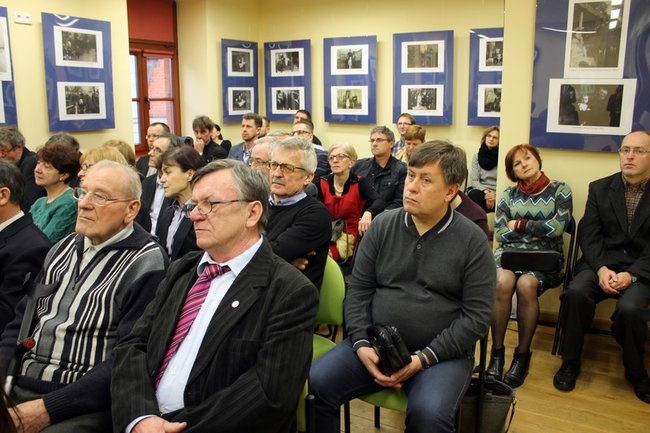 Tropiąc historyczne zakłamanie - zdjęcia