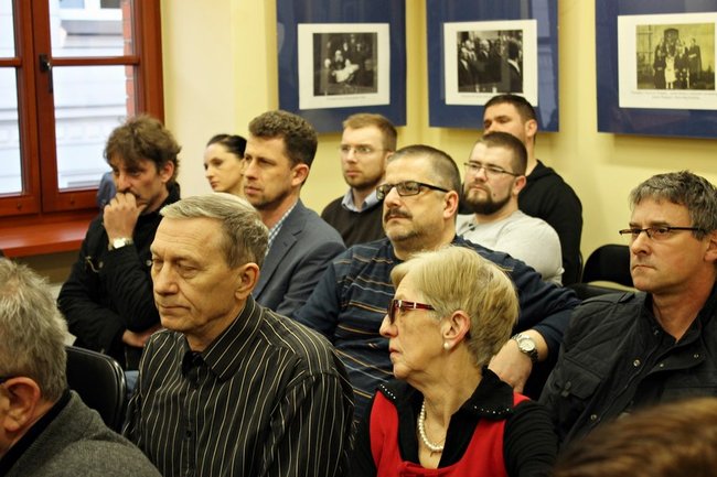 Tropiąc historyczne zakłamanie - zdjęcia