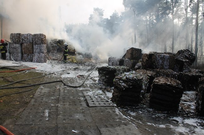 Niebezpieczny pożar w Simecie - zdjęcia