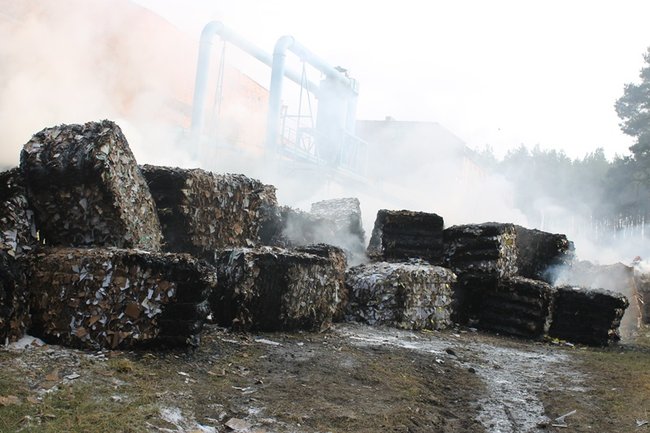 Niebezpieczny pożar w Simecie - zdjęcia