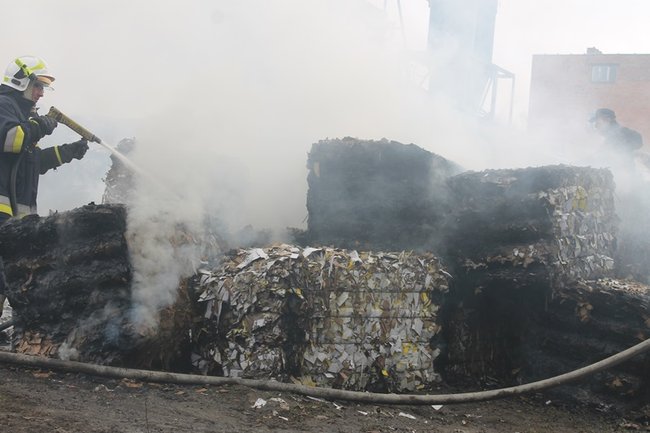Niebezpieczny pożar w Simecie - zdjęcia