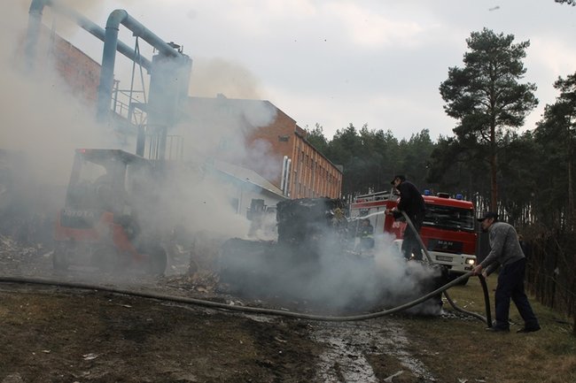 Niebezpieczny pożar w Simecie - zdjęcia