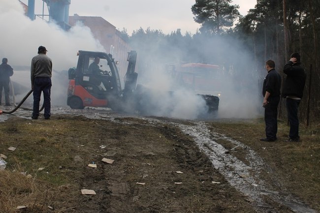 Niebezpieczny pożar w Simecie - zdjęcia