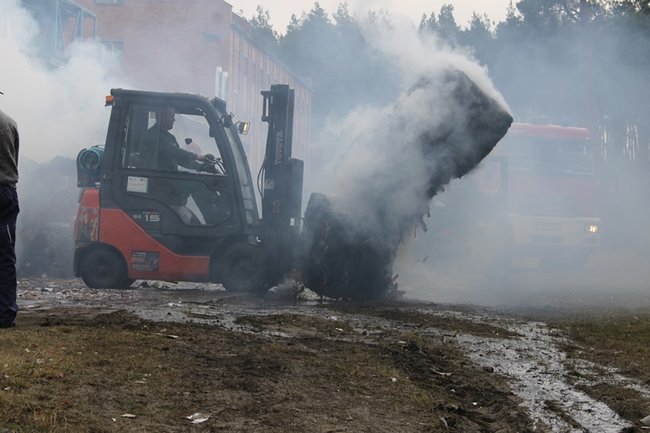 Niebezpieczny pożar w Simecie - zdjęcia