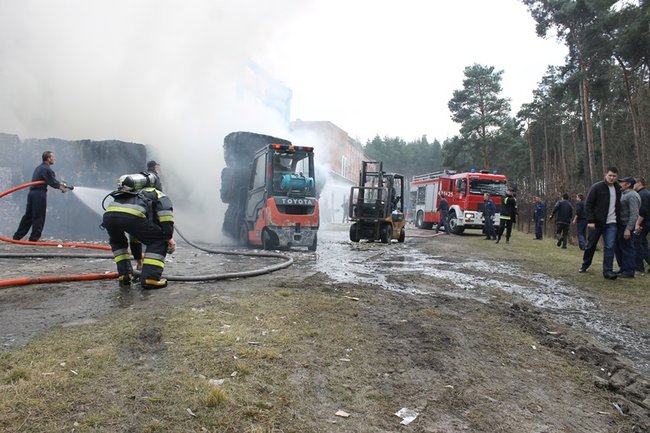 Niebezpieczny pożar w Simecie - zdjęcia