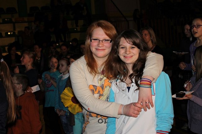 Rodzinna biesiada w szkole - zdjęcia