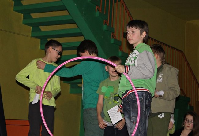 Rodzinna biesiada w szkole - zdjęcia