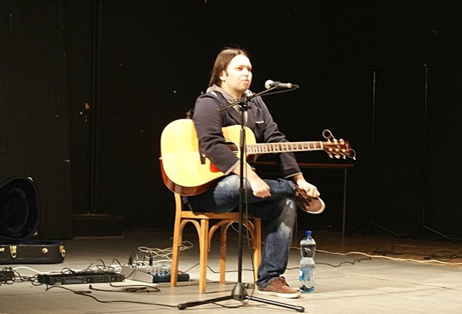 Znany muzyk o nałogach - zdjęcia