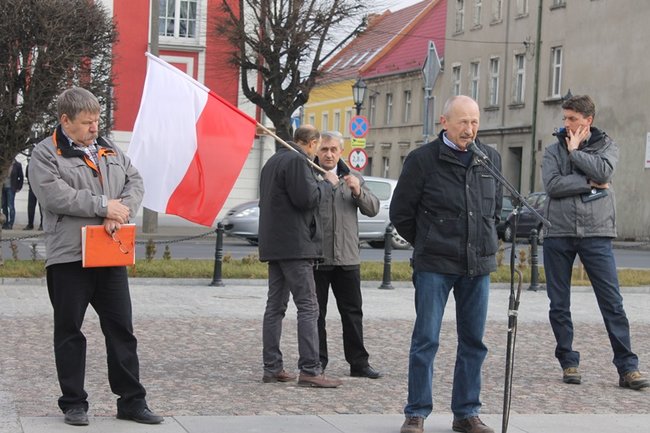 Rolnicy protestowali na rynku - zdjęcia