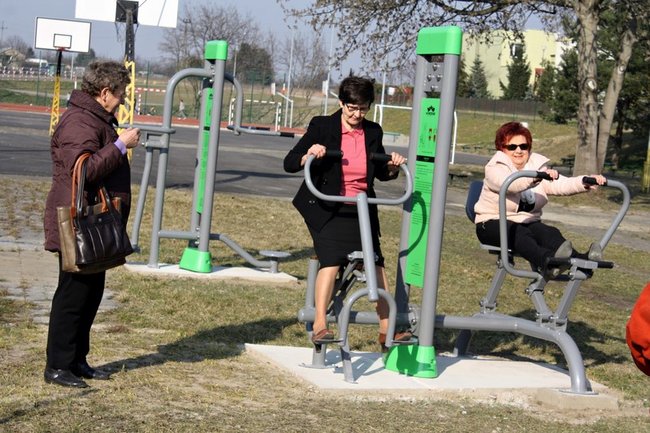 Siłownia dostępna dla każdego - zdjęcia
