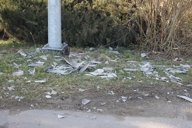 Pozrywane dachy, powalone drzewa - zdjęcia