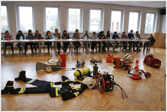 Zapobiegliwi uczniowie - zdjęcia