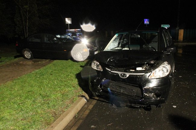Powinien przepuścić kierującą - zdjęcia