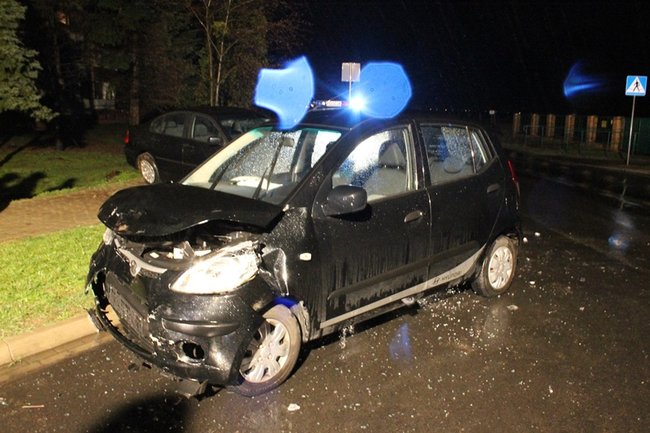 Powinien przepuścić kierującą - zdjęcia