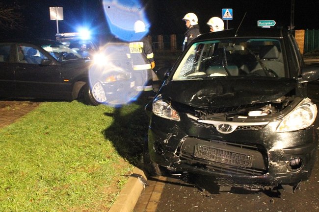 Powinien przepuścić kierującą - zdjęcia