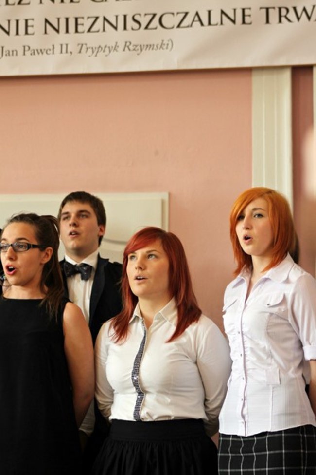 Zachorował na chorobę papieską - zdjęcia