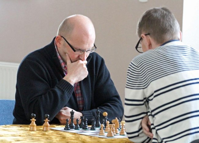 Wrócił na tron po 5 latach - zdjęcia