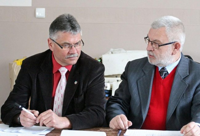 Wrócił na tron po 5 latach - zdjęcia