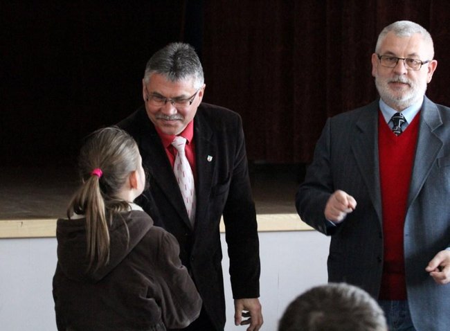 Wrócił na tron po 5 latach - zdjęcia