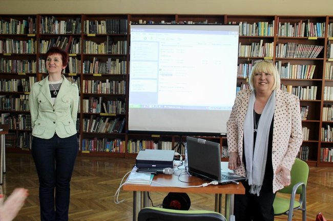 Przyciąga ciekawych ludzi - zdjęcia