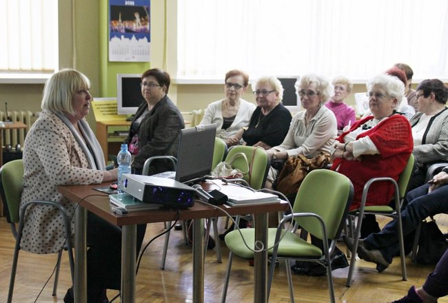 Przyciąga ciekawych ludzi - zdjęcia