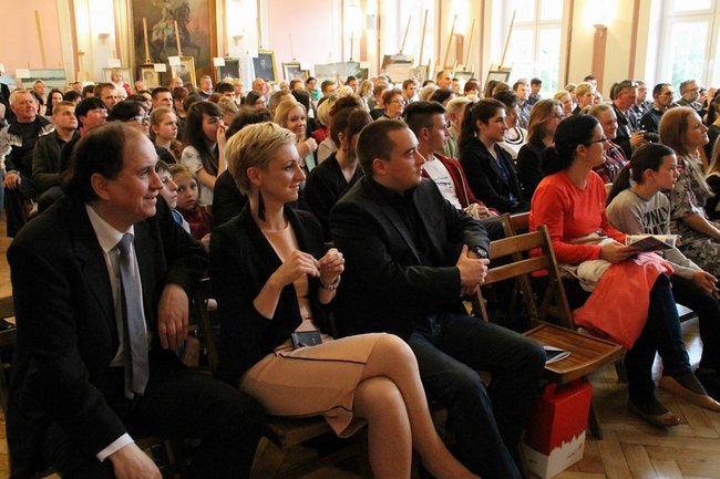 Noc ze sztuką i nagrodami - zdjęcia