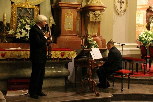 Noc ze sztuką i nagrodami - zdjęcia