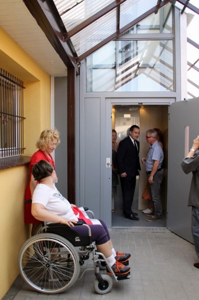 Wielka radość z windy - zdjęcia