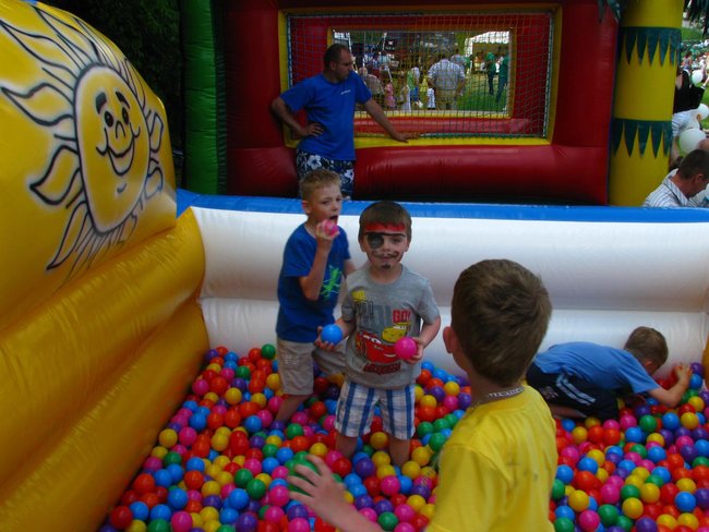 Bawiły się nie tylko dzieci - zdjęcia