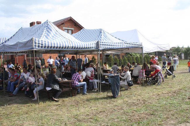 Plac opanowały dzieci - zdjęcia