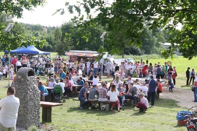 Dzieci opanowały przystań - zdjęcia