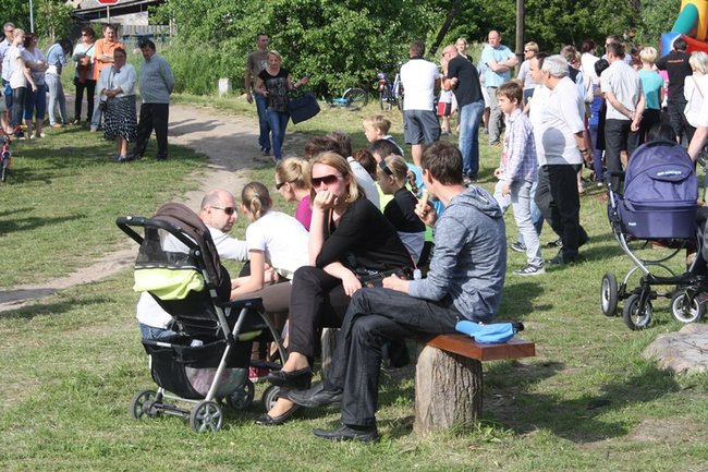 Dzieci opanowały przystań - zdjęcia