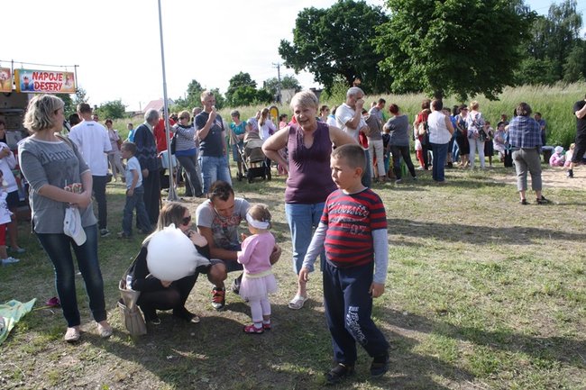Dzieci opanowały przystań - zdjęcia