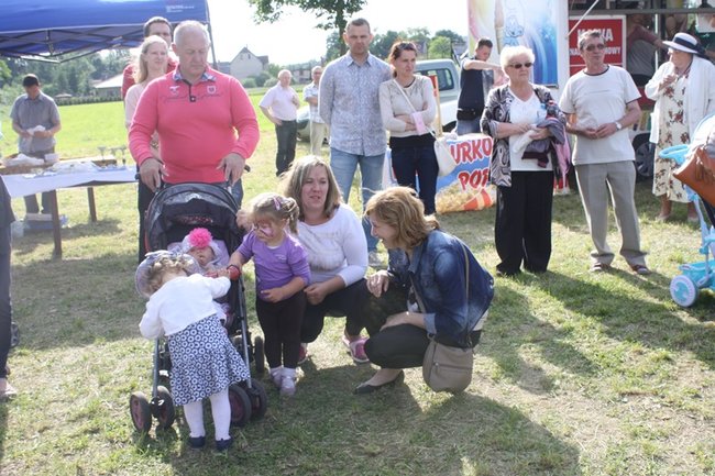 Dzieci opanowały przystań - zdjęcia