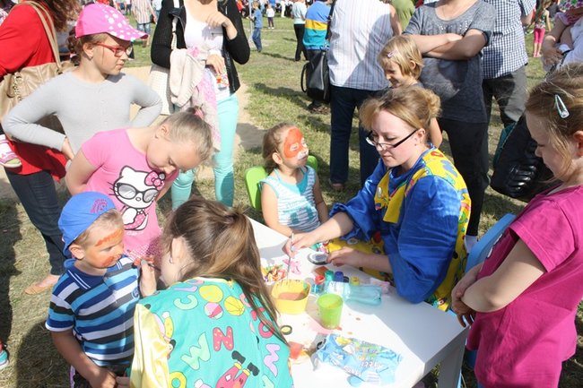 Dzieci opanowały przystań - zdjęcia