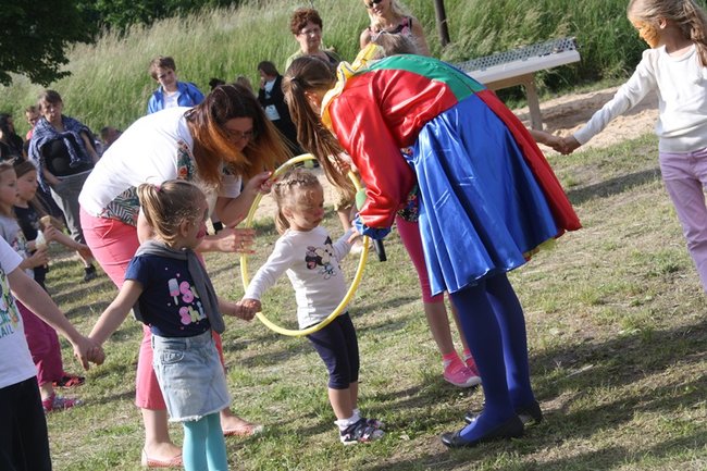Dzieci opanowały przystań - zdjęcia