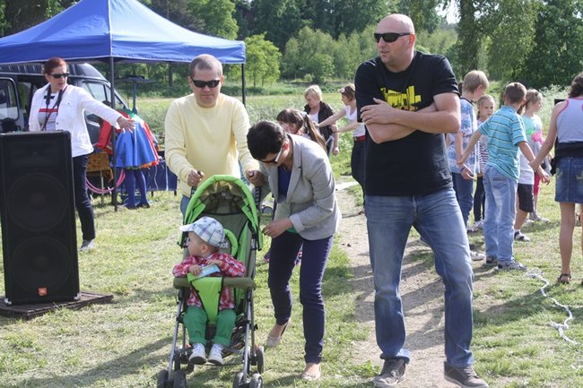 Dzieci opanowały przystań - zdjęcia