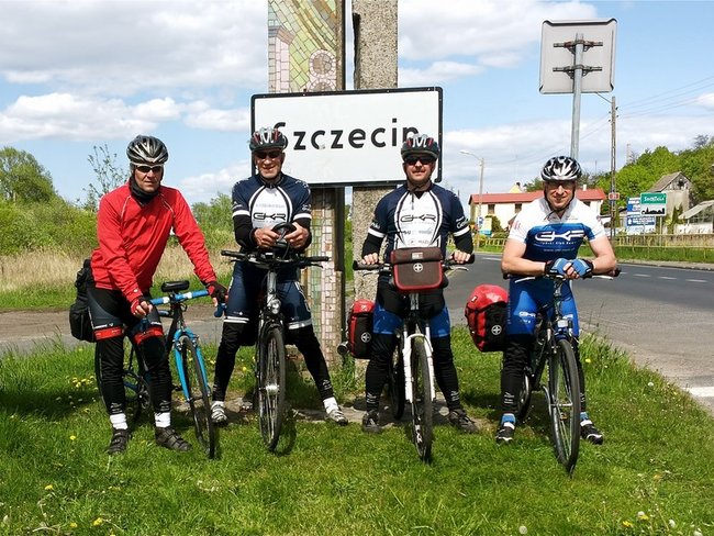 Objechali Polskę dookoła - zdjęcia/film