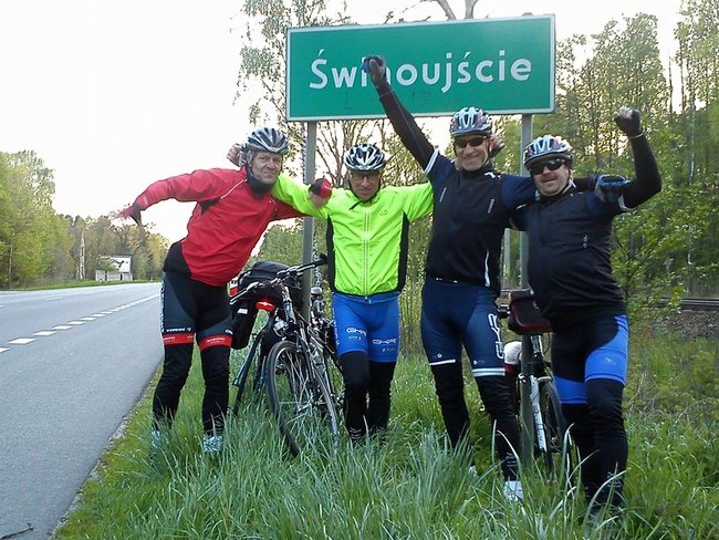 Objechali Polskę dookoła - zdjęcia/film