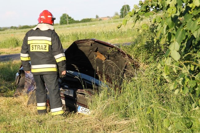 Zderzyły się dwie osobówki - zdjęcia