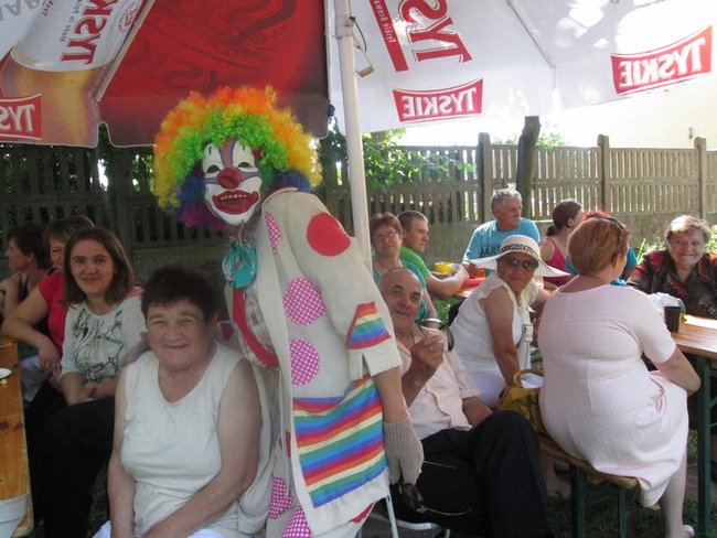 Klaun rozbawił wszystkich - zdjęcia