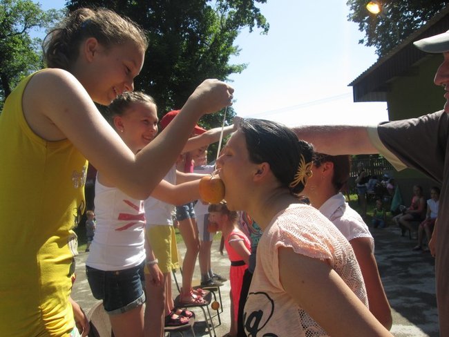 Klaun rozbawił wszystkich - zdjęcia