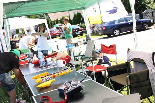 Nawet 100 km/h po stawie - zdjęcia