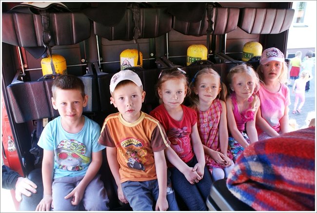 Przedszkolaki w remizie - zdjęcia