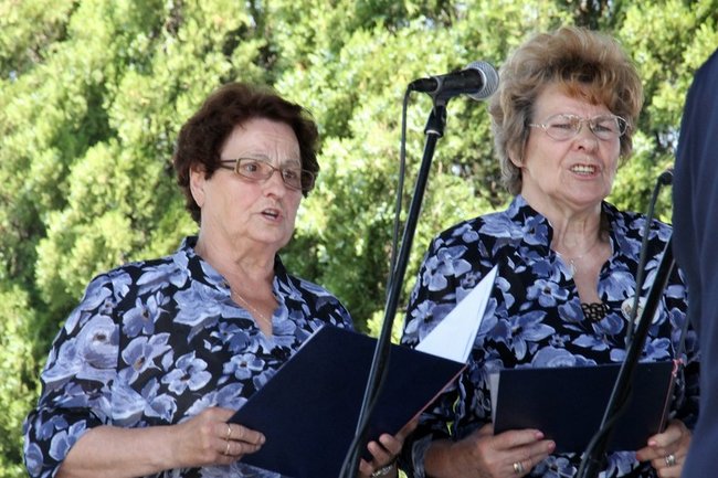 Seniorzy opanowali Świętą Górę - zdjęcia