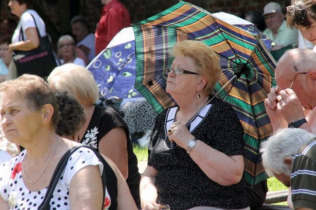 Seniorzy opanowali Świętą Górę - zdjęcia