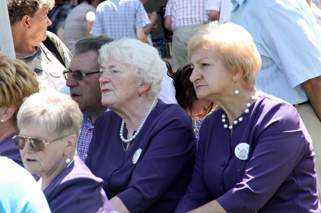 Seniorzy opanowali Świętą Górę - zdjęcia